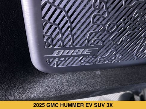 Certified 2025 GMC Hummer EV 3X w/ Extreme Off-Road Package AWD/4WD image 12