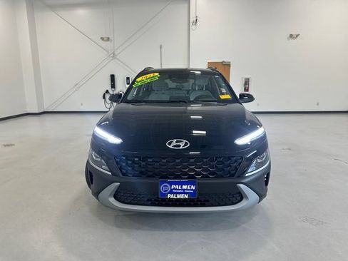 Used 2023 Hyundai Kona SEL AWD/4WD image 2
