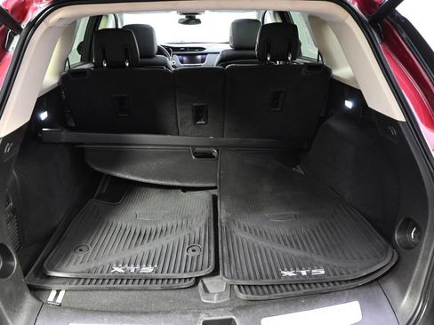 Used 2017 Cadillac XT5 Luxury w/ Driver Awareness Package AWD/4WD image 19