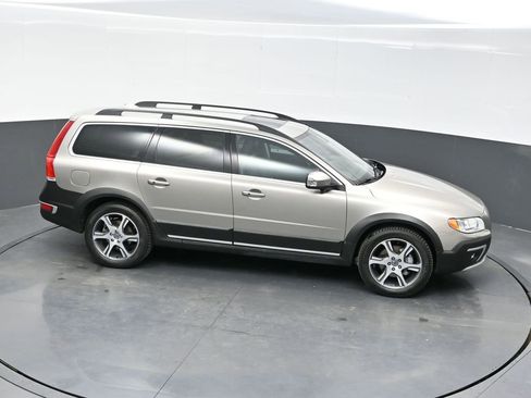 Used 2015 Volvo XC70 T6 Platinum image 36