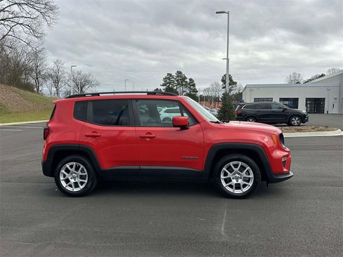 Used 2020 Jeep Renegade Latitude w/ UConnect 8.4 Nav Group image 27