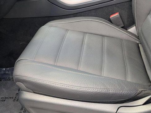 New 2025 Mercedes-Benz GLS 450 4MATIC image 4