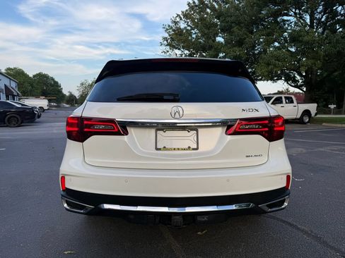 Used 2017 Acura MDX SH-AWD w/ Advance Package image 4