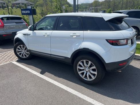 Used 2017 Land Rover Range Rover Evoque SE AWD/4WD image 9