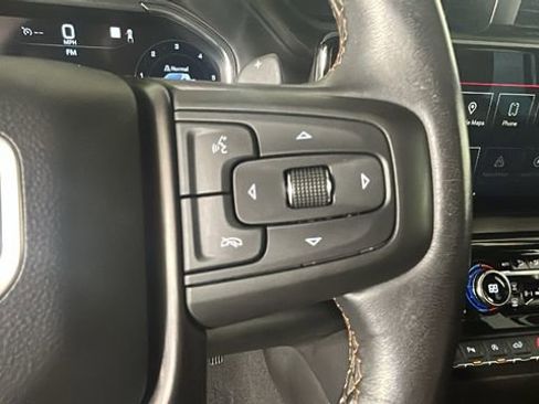 Used 2022 GMC Sierra 1500 AT4 w/ AT4 Premium Package AWD/4WD image 18