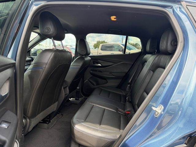 Used 2025 Buick Envista Sport Touring w/ Convenience II Package FWD image 11
