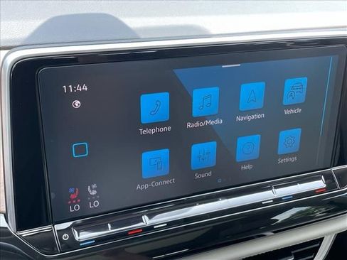 Certified 2026 Volkswagen Atlas SE w/ Panoramic Sunroof Package FWD image 20