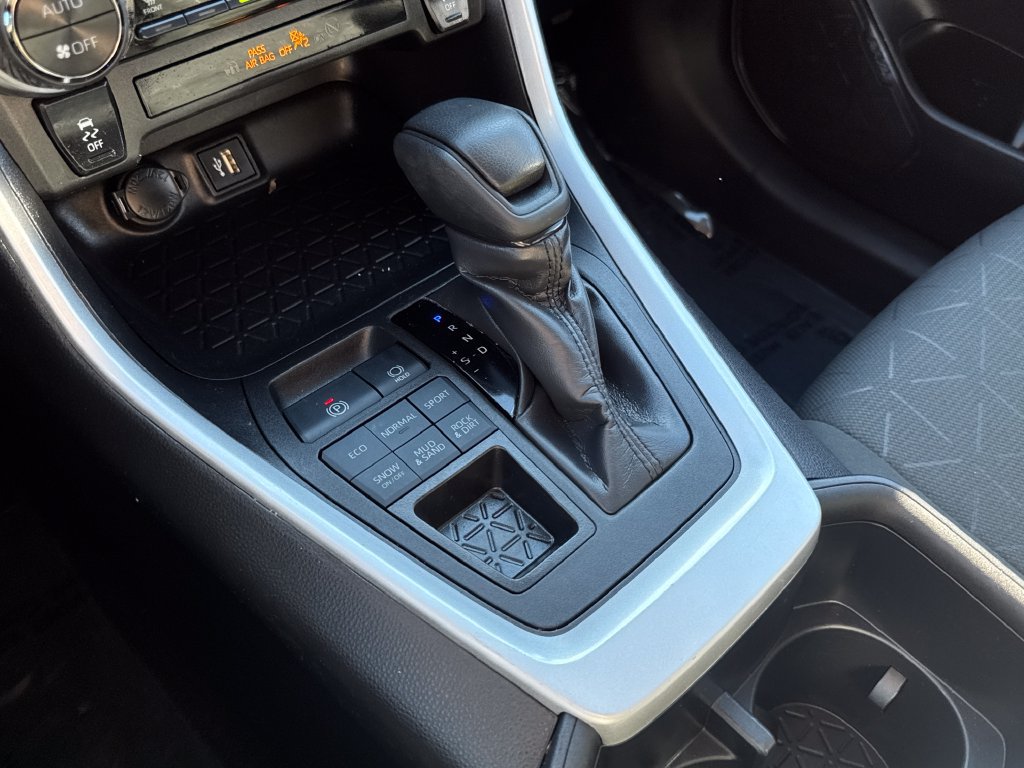 Used 2024 Toyota RAV4 XLE w/ Convenience Package AWD/4WD image 27
