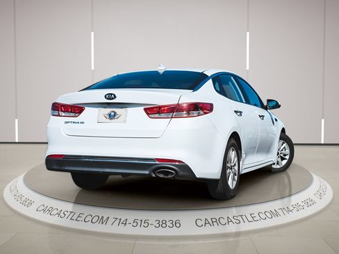 Used 2017 Kia Optima LX FWD image 5
