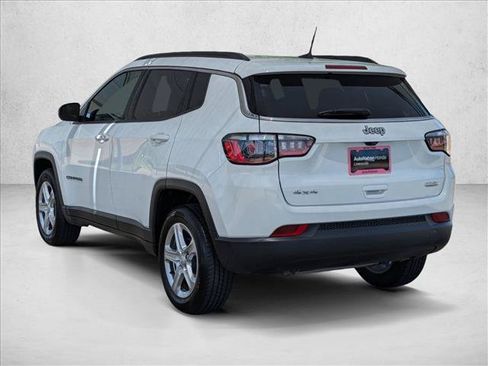 Used 2023 Jeep Compass Latitude AWD/4WD image 8