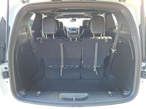 New 2026 Chrysler Pacifica Select FWD image 17