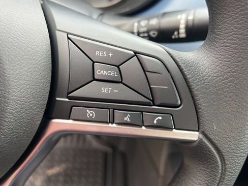 Used 2025 Nissan Versa SV w/ Trunk Package image 12