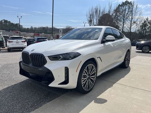 New 2026 BMW X6 xDrive40i image 4