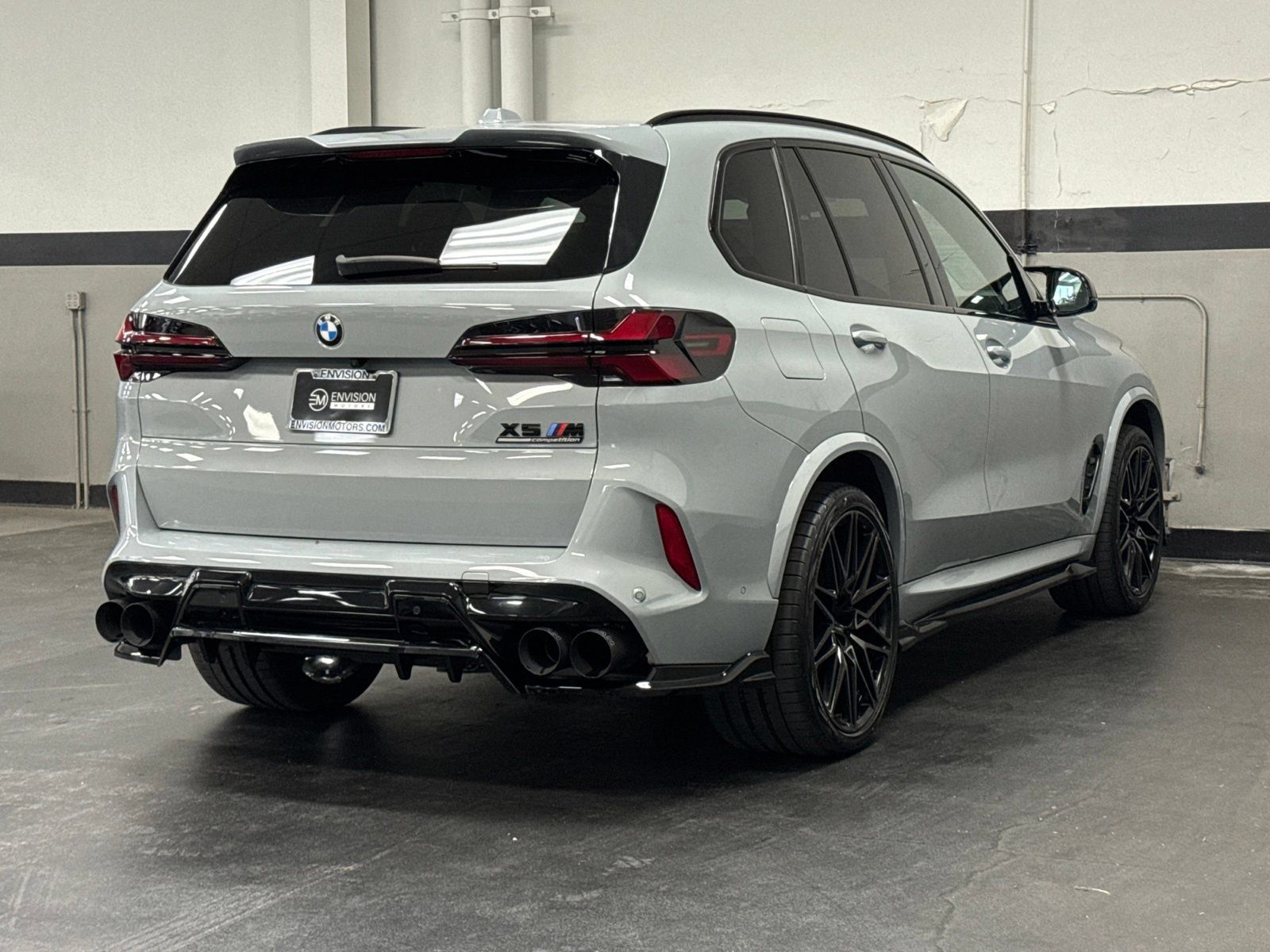 Used 2024 BMW X5 M Competition w/ Executive Package AWD/4WD image 11
