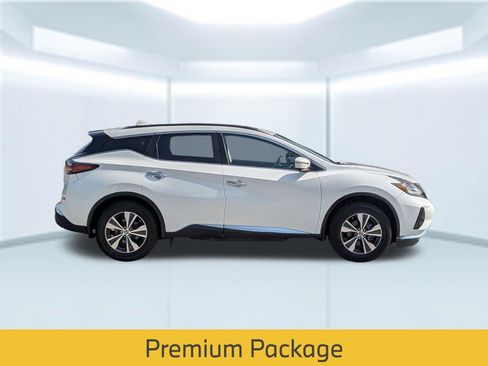 Used 2019 Nissan Murano SV w/ Premium Package FWD image 9