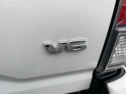 Used 2023 Toyota Tacoma TRD Sport image 13