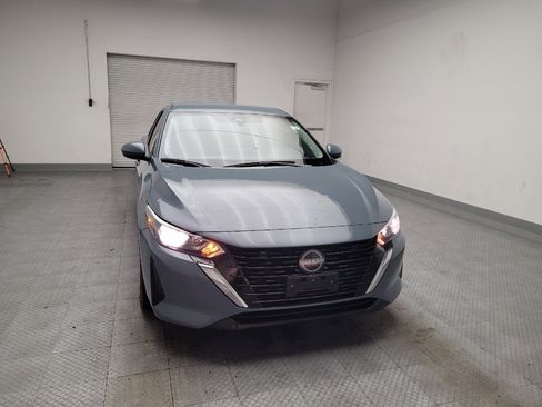 Used 2024 Nissan Sentra SV FWD image 14