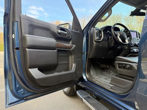 Used 2019 GMC Sierra 1500 SLT w/ SLT Premium Package AWD/4WD image 12