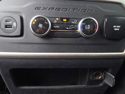 Used 2022 Ford Expedition Max XLT image 23