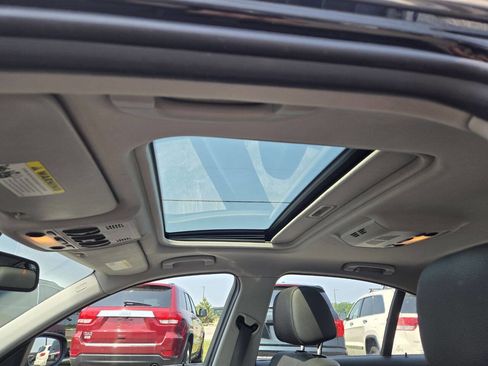 Used 2011 BMW 335i xDrive Sedan image 30