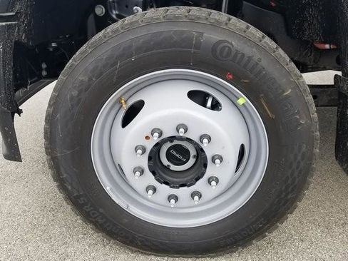 New 2026 Ford F550 4x4 Regular Cab Super Duty image 27