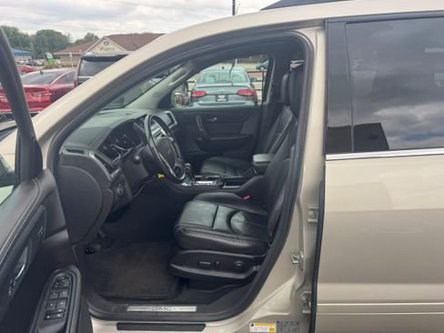 Used 2017 GMC Acadia Limited SLT AWD/4WD image 8
