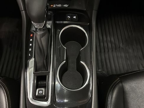 Used 2022 Chevrolet Equinox Premier image 34