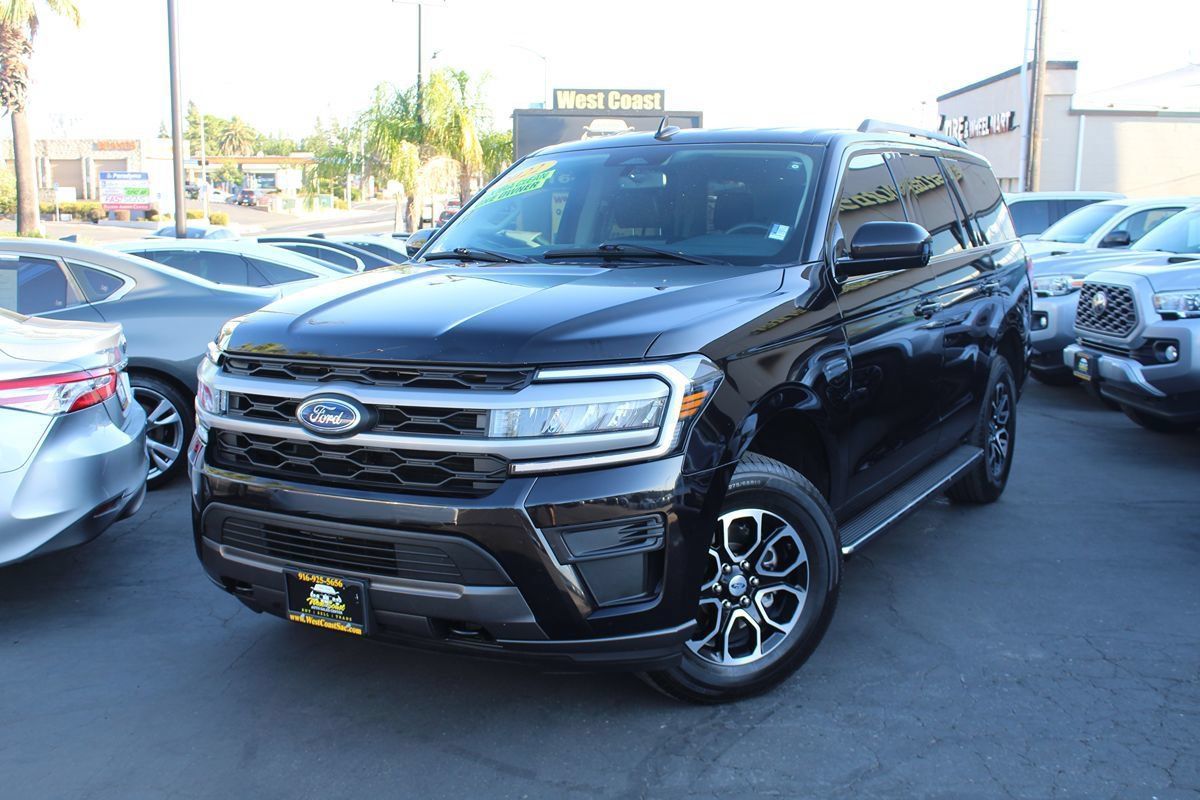Used 2022 Ford Expedition XLT AWD/4WD image 45