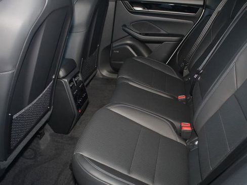 New 2025 Porsche Macan 4S Electric image 23