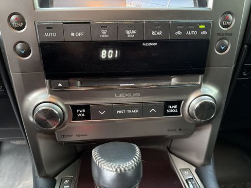 Used 2017 Lexus GX 460 Premium w/ Premium Package AWD/4WD image 27