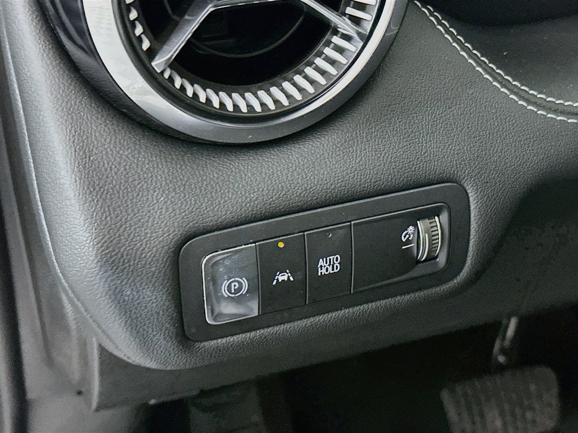 Used 2024 Chevrolet Blazer EV LT AWD/4WD image 17