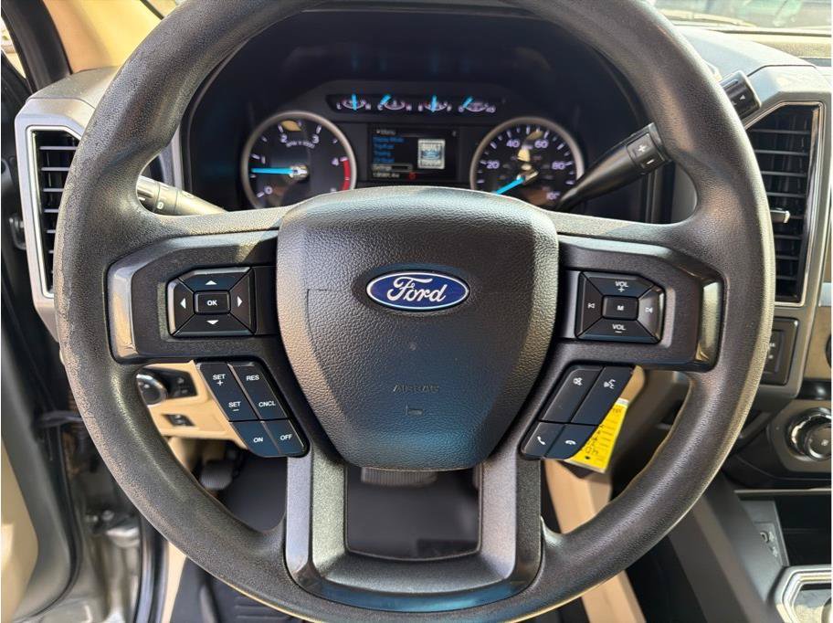 Used 2019 Ford F350 XLT w/ XLT Premium Package AWD/4WD image 7