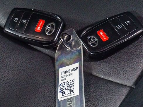 Certified 2023 Toyota Corolla Cross XLE w/ Black Badges Package (TMS) image 31