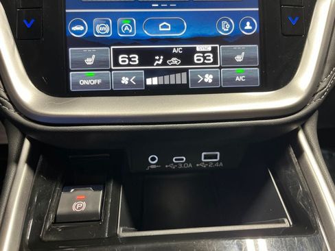 Used 2024 Subaru Outback Premium AWD/4WD image 28