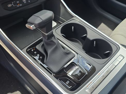 New 2026 Kia Carnival EX FWD image 27