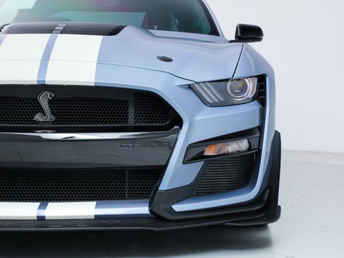 Used 2022 Ford Mustang Shelby GT500 w/ Carbon Fiber Track Pack image 10