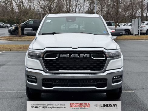 New 2026 RAM 1500 4x4 Crew Cab image 3