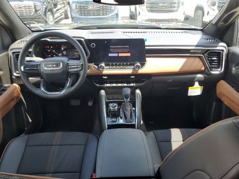 New 2026 GMC Canyon AT4 AWD/4WD image 12