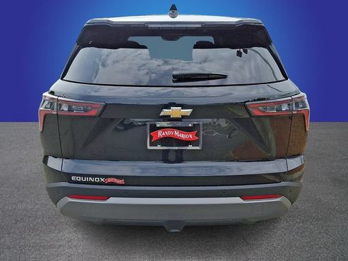 Used 2025 Chevrolet Equinox LT FWD image 4