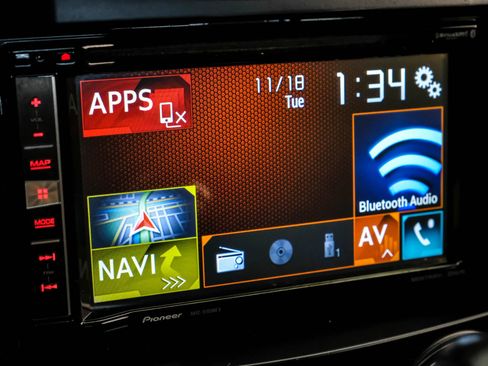 Used 2014 Nissan 370Z Roadster image 22