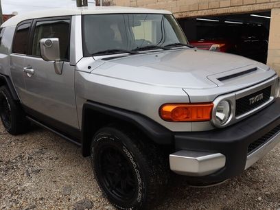 Used 2007 Toyota FJ Cruiser 4WD w/ Upgrade Pkg 2