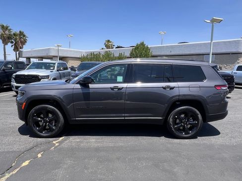 New 2026 Jeep Grand Cherokee L Limited w/ Limited Altitude Package AWD/4WD image 3