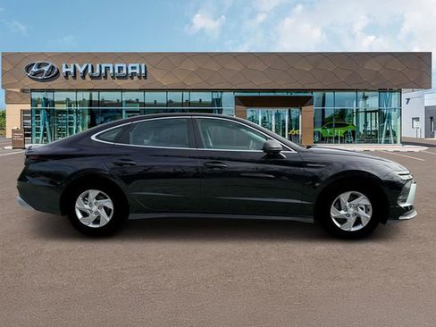 New 2025 Hyundai Sonata SE image 9