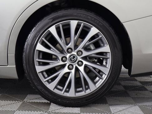 Used 2021 Lexus ES 350 w/ Premium Package image 16