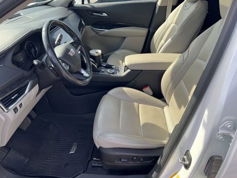 Used 2021 Cadillac XT4 Premium Luxury w/ Cold Weather Package image 4
