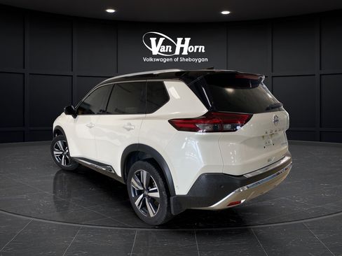 Used 2021 Nissan Rogue Platinum FWD image 5