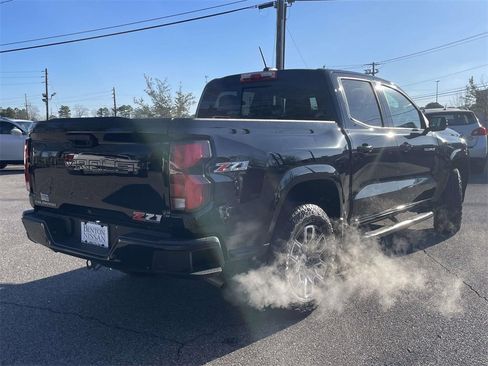 Used 2023 Chevrolet Colorado Z71 w/ Z71 Convenience Package 2 image 3