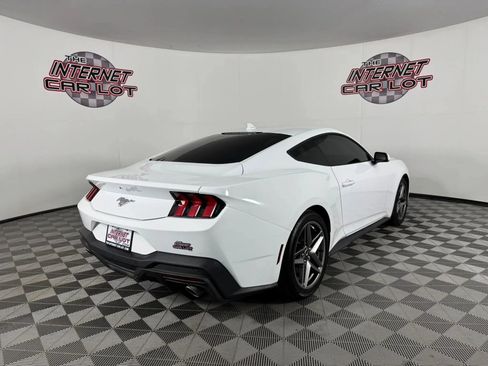 Used 2024 Ford Mustang Coupe RWD image 7
