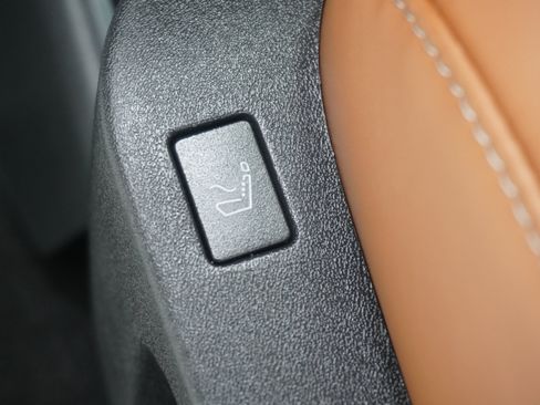 Used 2023 INFINITI QX60 Sensory w/ Vision Package AWD/4WD image 33