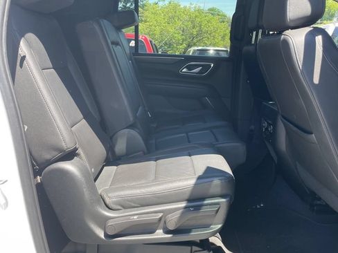 Used 2022 Chevrolet Suburban LT AWD/4WD image 14